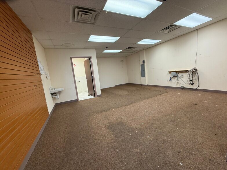 More Photos Of 294-298 State St, Hackensack Medical For Sale