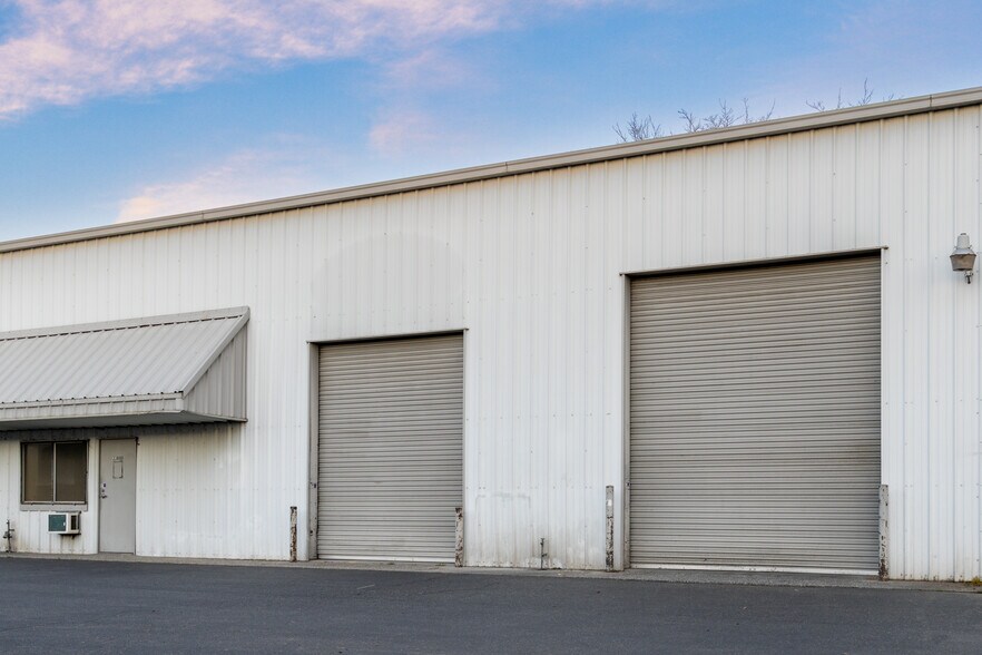 More Photos Of 3388 State Highway 32, Chico Warehouse For Lease