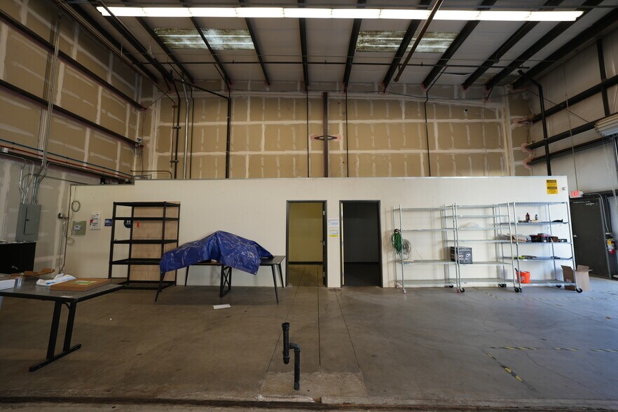 More Photos Of 974 Griffin St, Grover Beach Warehouse For Lease