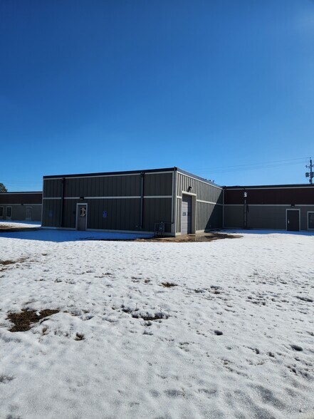 More Photos Of 1100 5th St NE, Staples General Retail For Lease