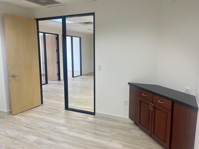 More Photos Of 4407 Bee Caves Rd, West Lake Hills Office For Lease