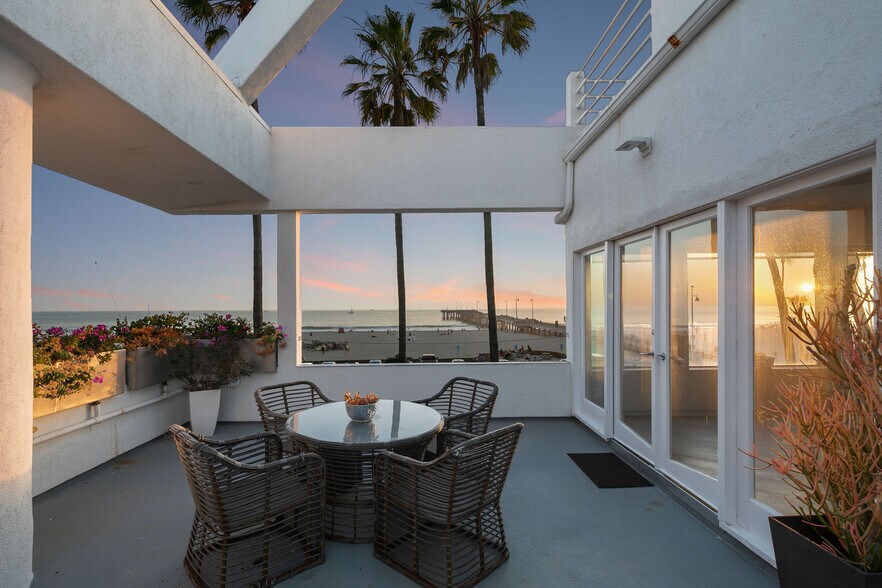More Photos Of 3111 Ocean Front Walk, Marina Del Rey Apartments For Sale