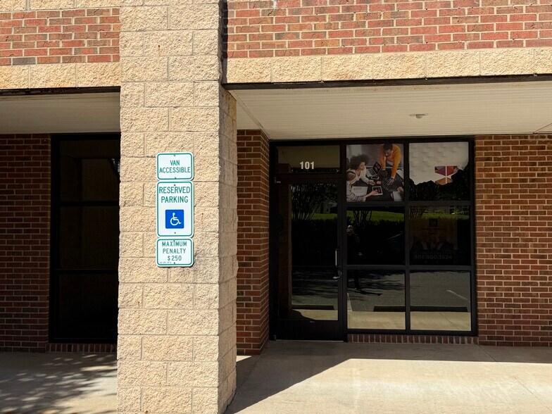 More Photos Of 852 Gold Hill Rd, Fort Mill Office For Sale