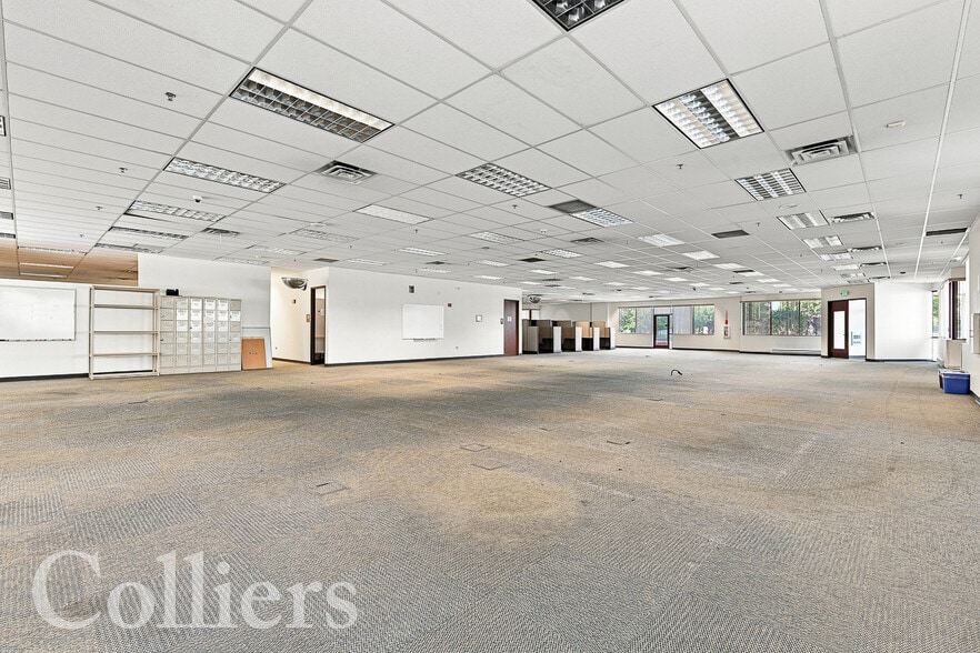 More Photos Of 9415 W Golden Trout St, Boise Office For Sale
