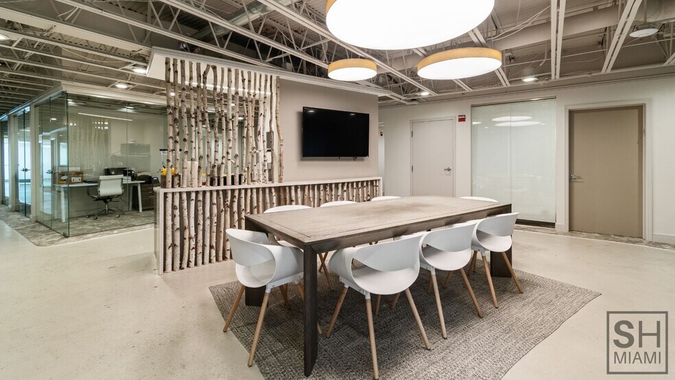 More Photos Of 820 W 41st St, Miami Beach Coworking Space