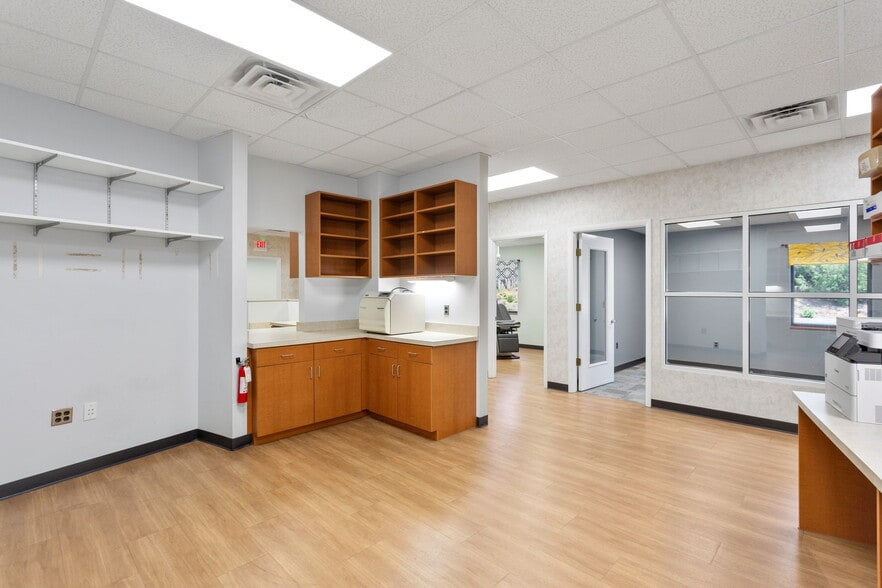 More Photos Of 2062 Pro Pointe Ln, Harrisonburg Medical For Lease
