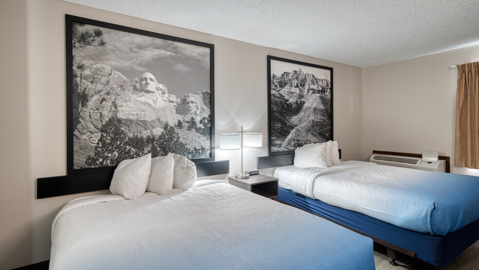 More Photos Of 2600 Whitewood Service Rd, Sturgis Hotel For Sale