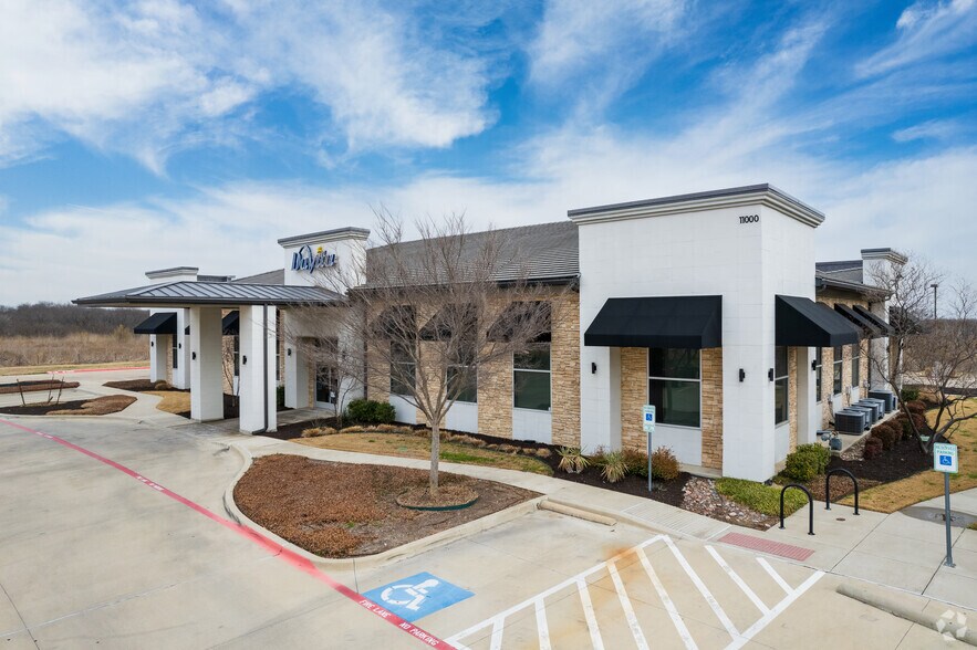 More Photos Of 10932 N Riverside Dr, Fort Worth Medical For Lease