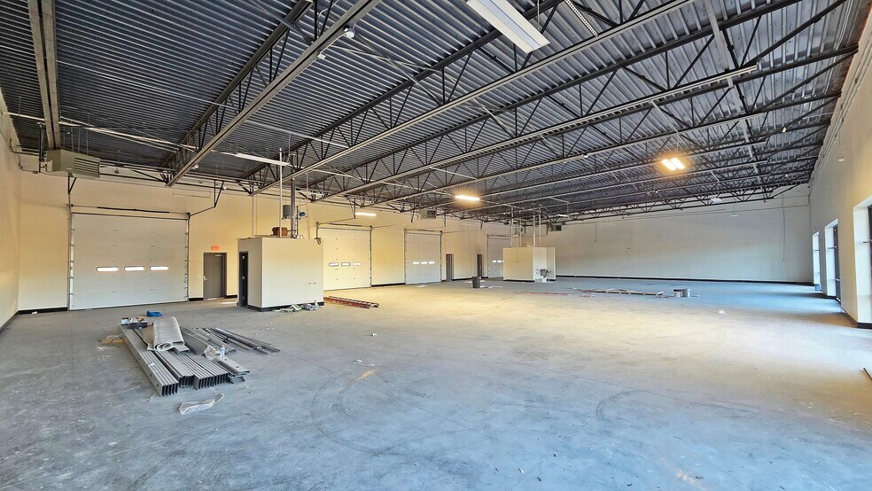 More Photos Of 8920 Patriot Hwy, Fredericksburg Auto Repair For Lease