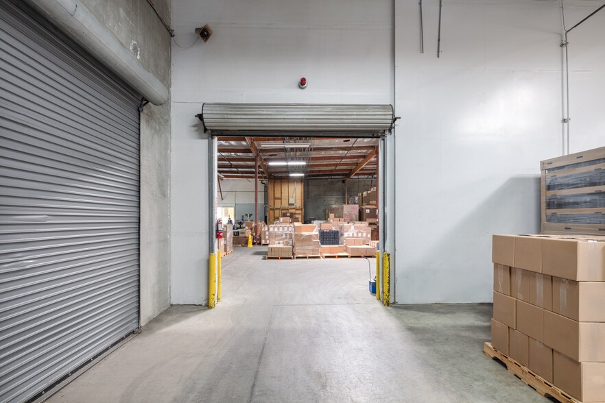 More Photos Of 2630 Business Park Dr, Vista Manufacturing For Sale