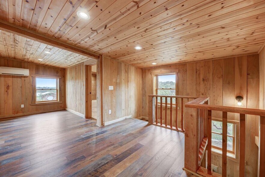 More Photos Of 700 Ledgerock Rd, Wimberley Specialty For Sale