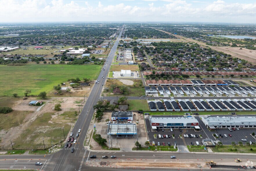 More Photos Of 3306 Raul Longoria Rd, San Juan Restaurant For Lease