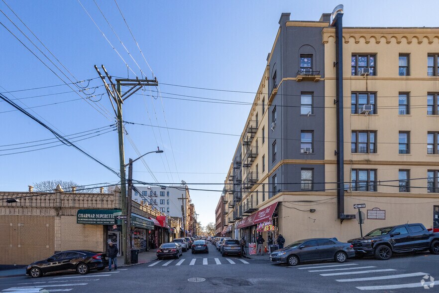 More Photos Of 100 Stuyvesant Pl, Staten Island Apartments For Lease