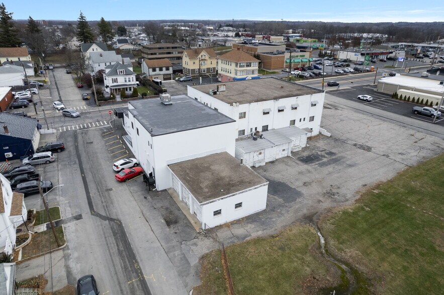 More Photos Of 585 Warren Ave, East Providence Storefront Retail Office For Sale