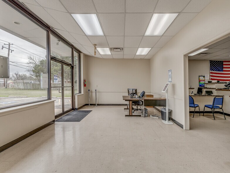 More Photos Of 430 N Berry Rd, Norman Medical For Sale