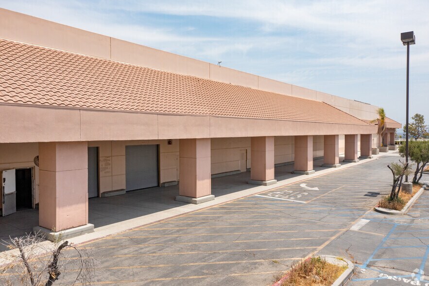 More Photos Of 1345 N Montebello Blvd, Montebello Freestanding For Lease