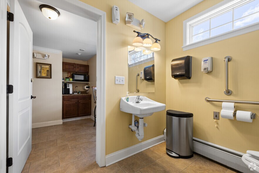 More Photos Of 31 Cherry St, Milford Office For Sale