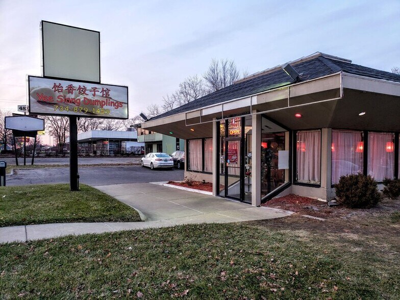Primary Photo Of 4837 Washtenaw Ave, Ann Arbor Restaurant For Sale