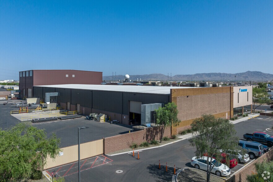 More Photos Of 4940 W Lower Buckeye Rd, Phoenix Manufacturing For Lease