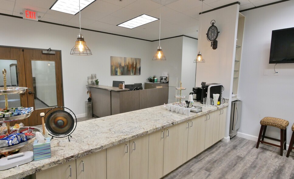 More Photos Of 2717 Commercial Center Blvd, Katy Office For Lease