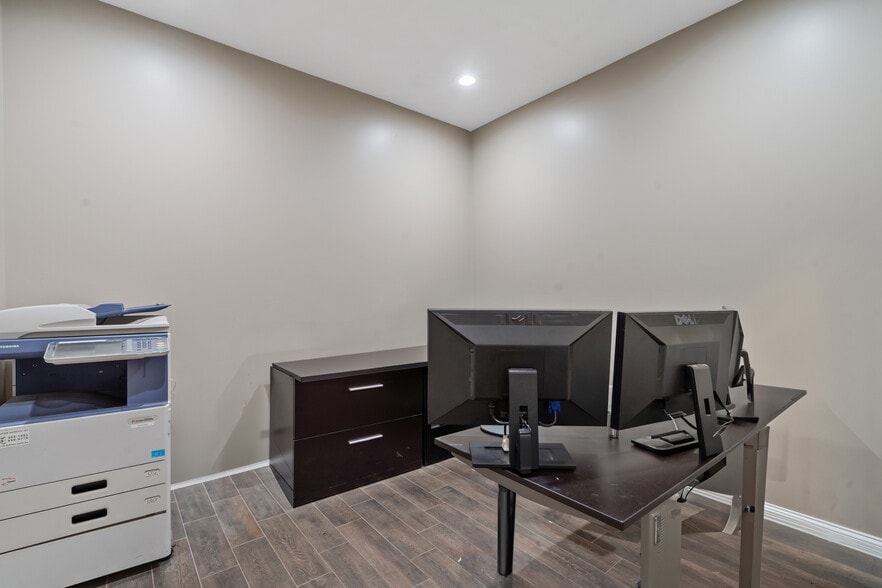 More Photos Of 8568 Brewerton Rd, Brewerton Auto Salvage Facility For Sale