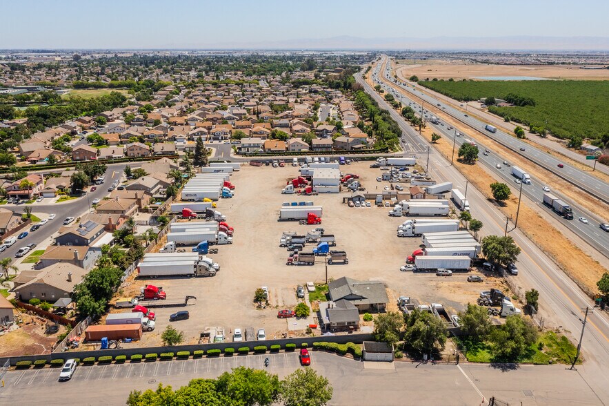 More Photos Of 12796 S Harlan Rd, Lathrop Truck Terminal For Sale