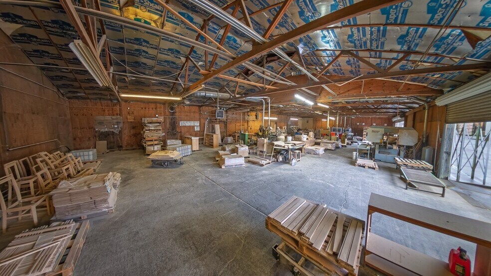 More Photos Of 105 S Austin Rd, Morristown Manufacturing For Sale