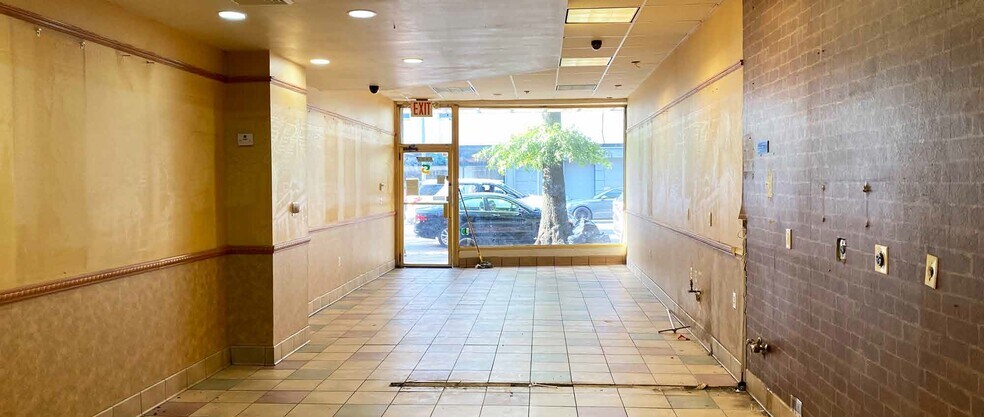 More Photos Of 1620 Kings Hwy, Brooklyn Storefront Retail Office For Lease