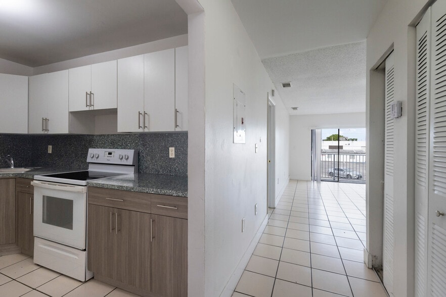 More Photos Of 6305 W 22nd Ct, Hialeah Apartments For Sale