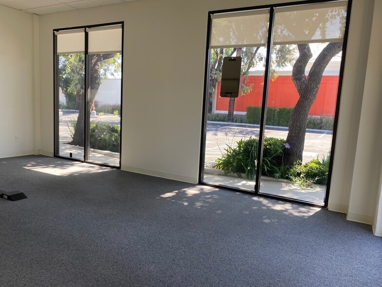 More Photos Of 1060 Terra Bella Ave, Mountain View Research And Development For Lease