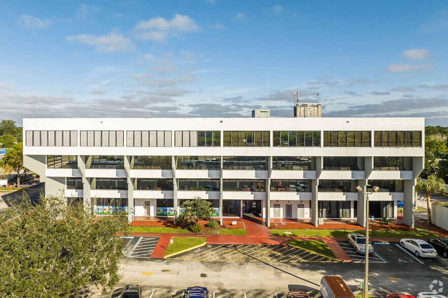More Photos Of 840 SW 81st Ave, North Lauderdale Office For Sale