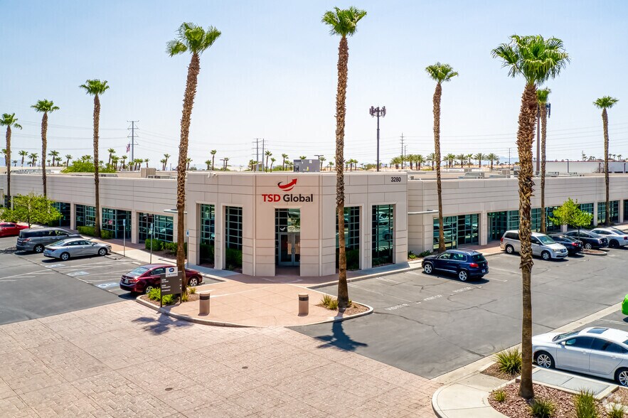 More Photos Of 7660 W Cheyenne Ave, Las Vegas Unknown For Lease