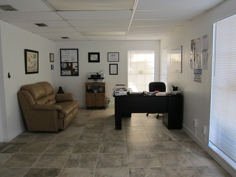 More Photos Of 21423 Overseas Hwy, Cudjoe Key Freestanding For Lease