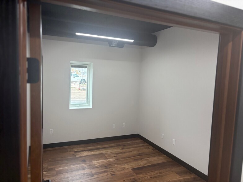 More Photos Of 212 W 1st St, Ogallala Office For Sale