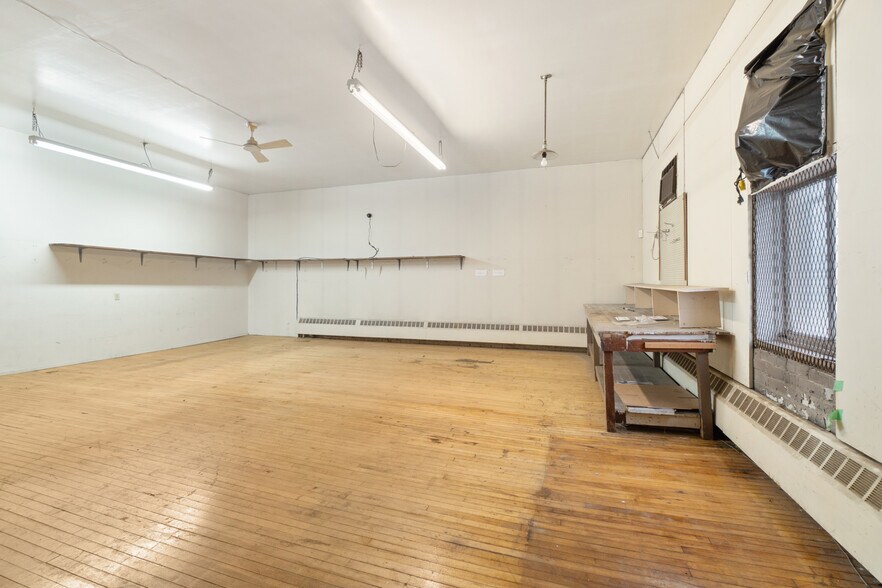 More Photos Of 132 W Pearl St, Jackson Storefront For Sale