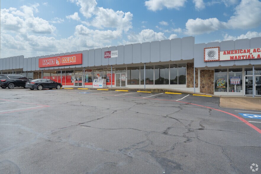 More Photos Of 8101-8155 Camp Bowie West Blvd, Fort Worth General Retail For Lease
