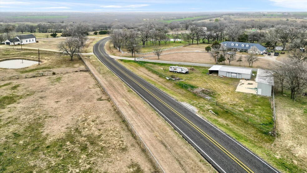More Photos Of FM 902 and Cobler Road, Collinsville Light Distribution For Lease