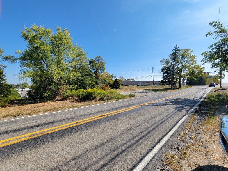 More Photos Of 702 Hookstown Grade Rd, Clinton Land For Lease