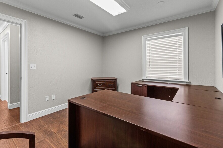 More Photos Of 1122 Omaha St, Palm Harbor Office Residential For Sale