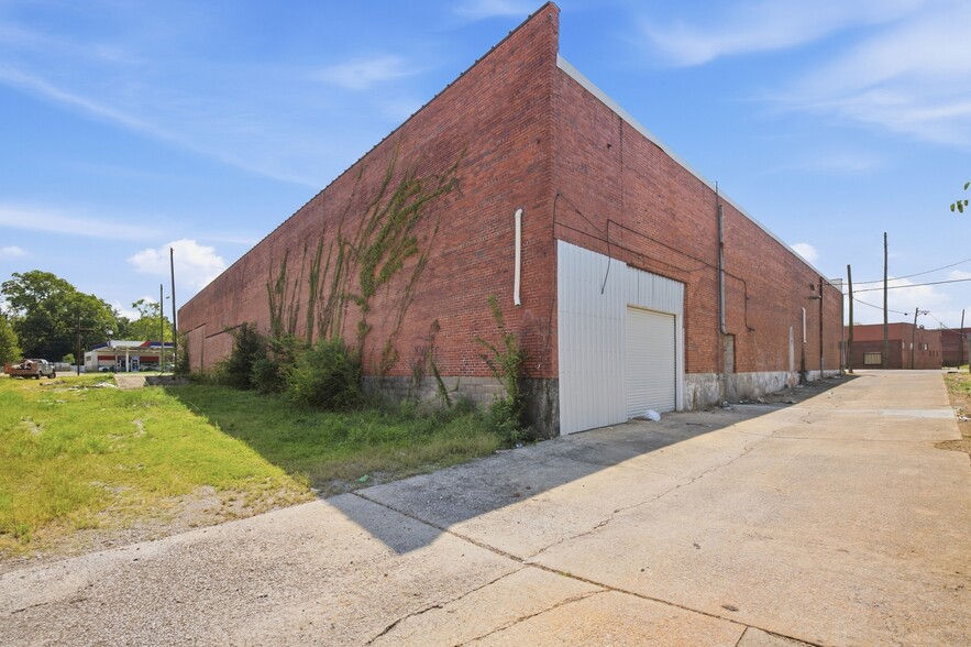 More Photos Of 7708 1st Ave N, Birmingham Self Storage For Sale