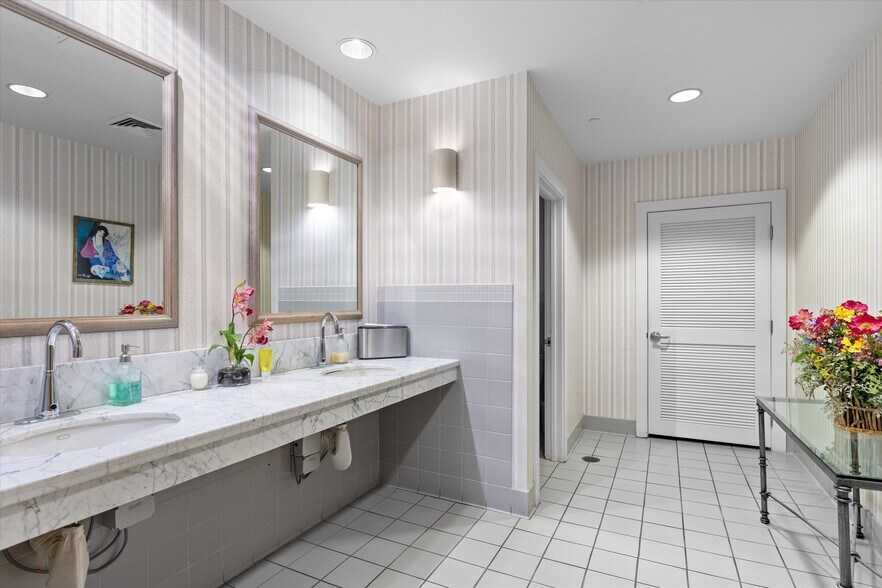 More Photos Of 1102 Laurel Ln, San Luis Obispo Office For Sale