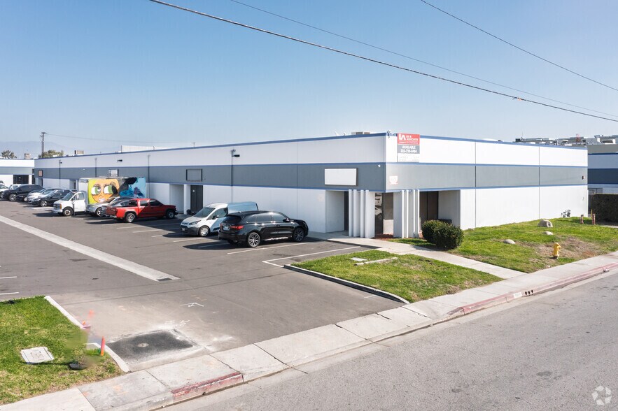 More Photos Of 4901 Patata St, Cudahy Unknown For Lease