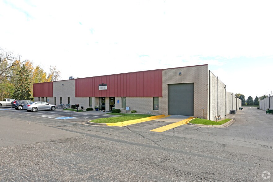 More Photos Of 1600 Gervais Ave, Maplewood Warehouse For Lease