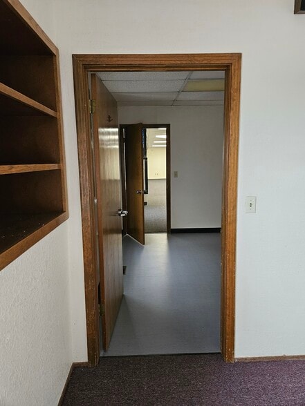 More Photos Of 142 N 9th St, Modesto Office For Lease