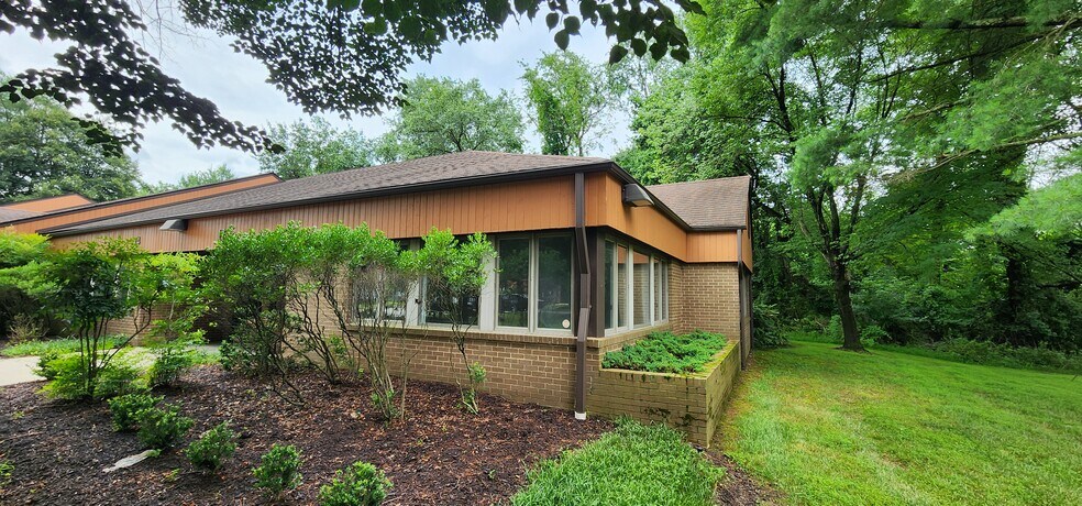 More Photos Of 5397 Twin Knolls Rd, Columbia Medical For Sale