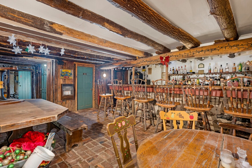 More Photos Of 1332 Susquehanna River Rd, Port Deposit Bar For Sale