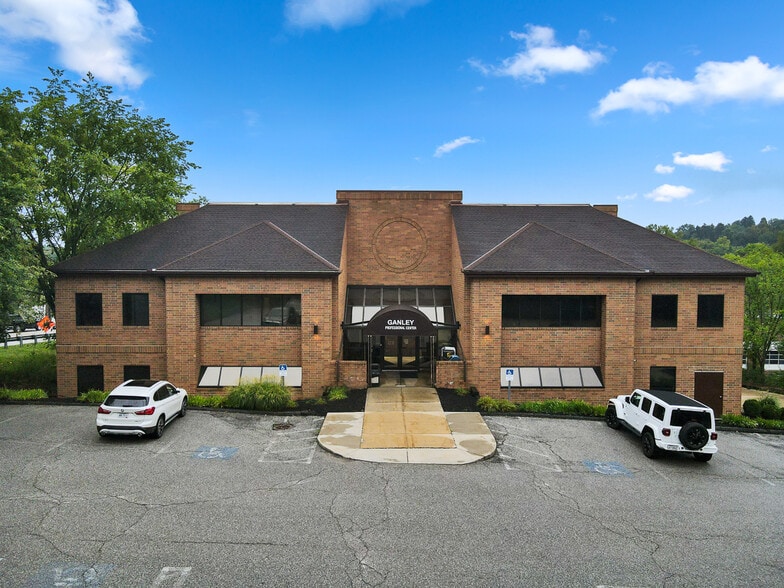 Primary Photo Of 8748 Brecksville Rd, Brecksville Office For Lease