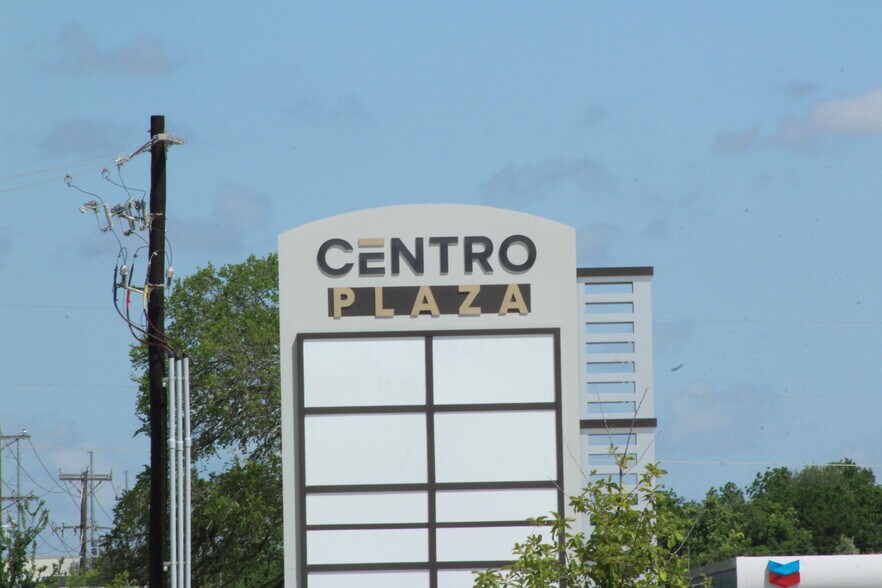 More Photos Of 14300 Ronald Reagan Blvd, Leander Storefront For Lease