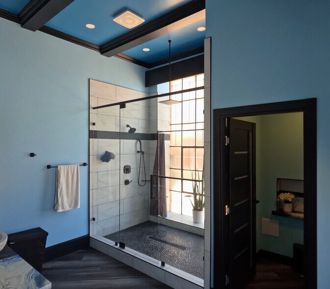 More Photos Of 1110 Main St, Lubbock Office For Sale