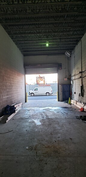 More Photos Of 43-20 54th Rd, Maspeth Warehouse For Sale